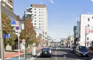 県道249号に向かって信号を渡ります。