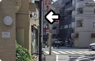 うなぎの成瀬用賀店が見えてきます。