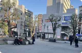 東京メトロ東西線行徳駅の改札を出て、すぐ右に曲がる。
