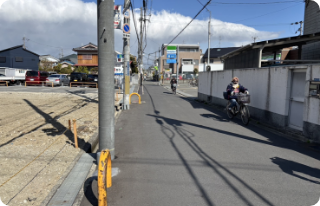 500m程直進してください。