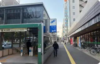 地下鉄七隈線渡辺通駅2番出口より北（天神方面）に約200m。